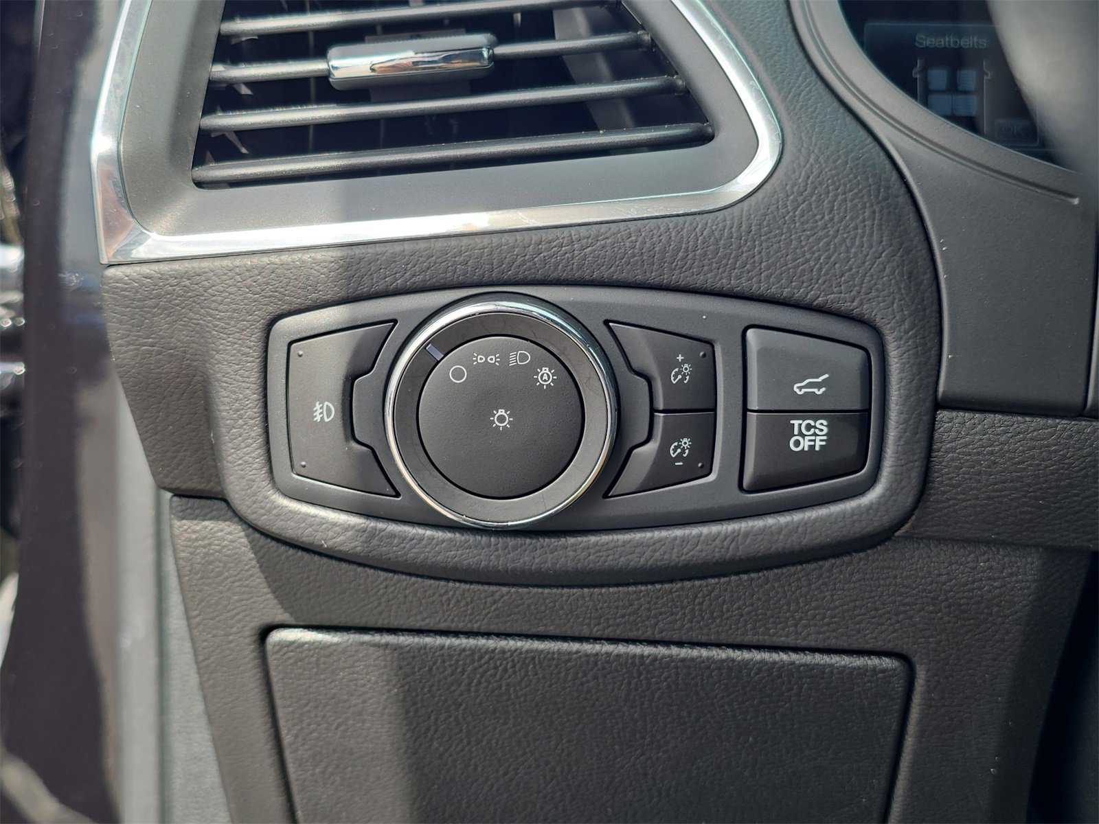 Certified 2023 Ford Edge Titanium image 20