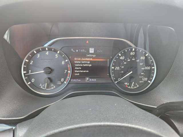 Used 2021 Nissan Titan SV w/ SV Convenience Package image 11