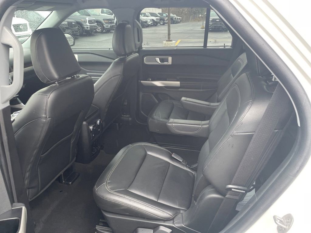 Certified 2022 Ford Explorer Limited AWD/4WD image 14