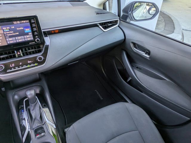 Used 2021 Toyota Corolla LE FWD image 15