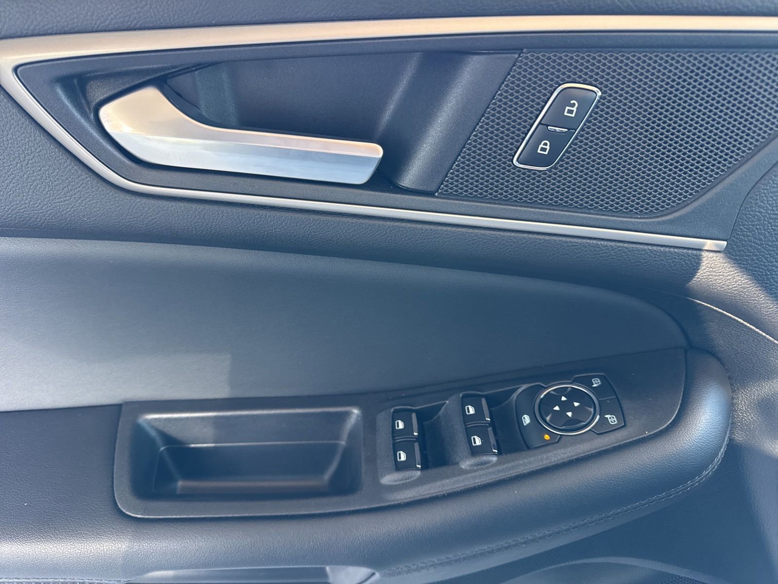 Certified 2024 Ford Edge SEL w/ Convenience Package image 25