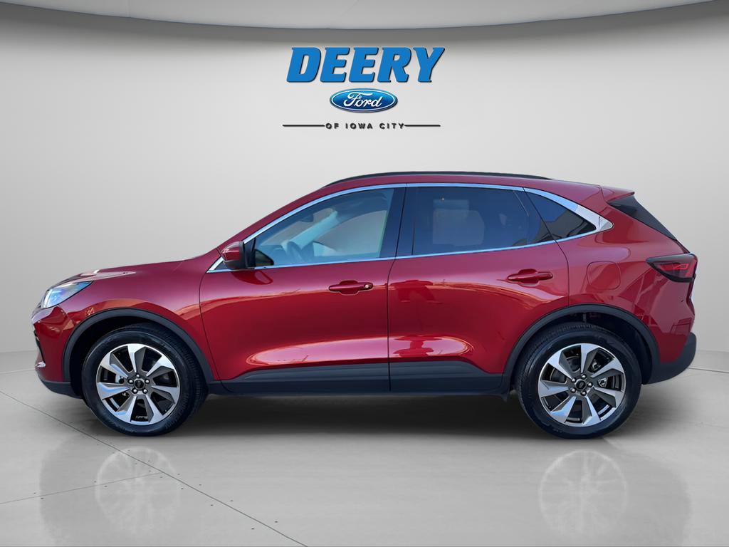 Certified 2023 Ford Escape Platinum AWD/4WD image 2