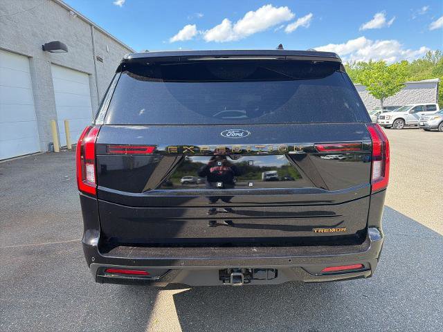 Certified 2025 Ford Expedition Tremor AWD/4WD image 5