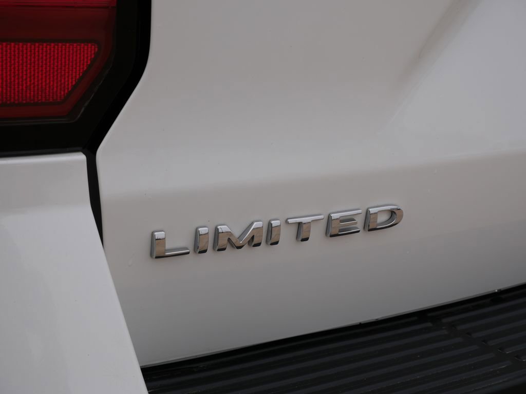 Certified 2020 Ford Expedition Limited w/ Equipment Group 302A image 10