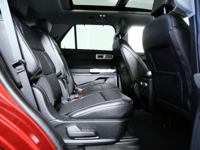 Certified 2021 Ford Explorer Limited AWD/4WD image 10