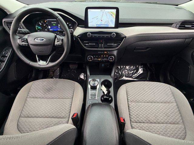 Certified 2021 Ford Escape SE w/ SE Sport Appearance Package FWD image 3