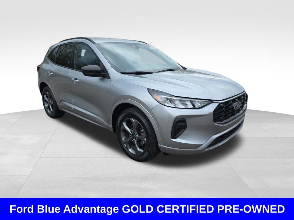 Certified 2024 Ford Escape ST-Line w/ Tech Pack #1 AWD/4WD image 3
