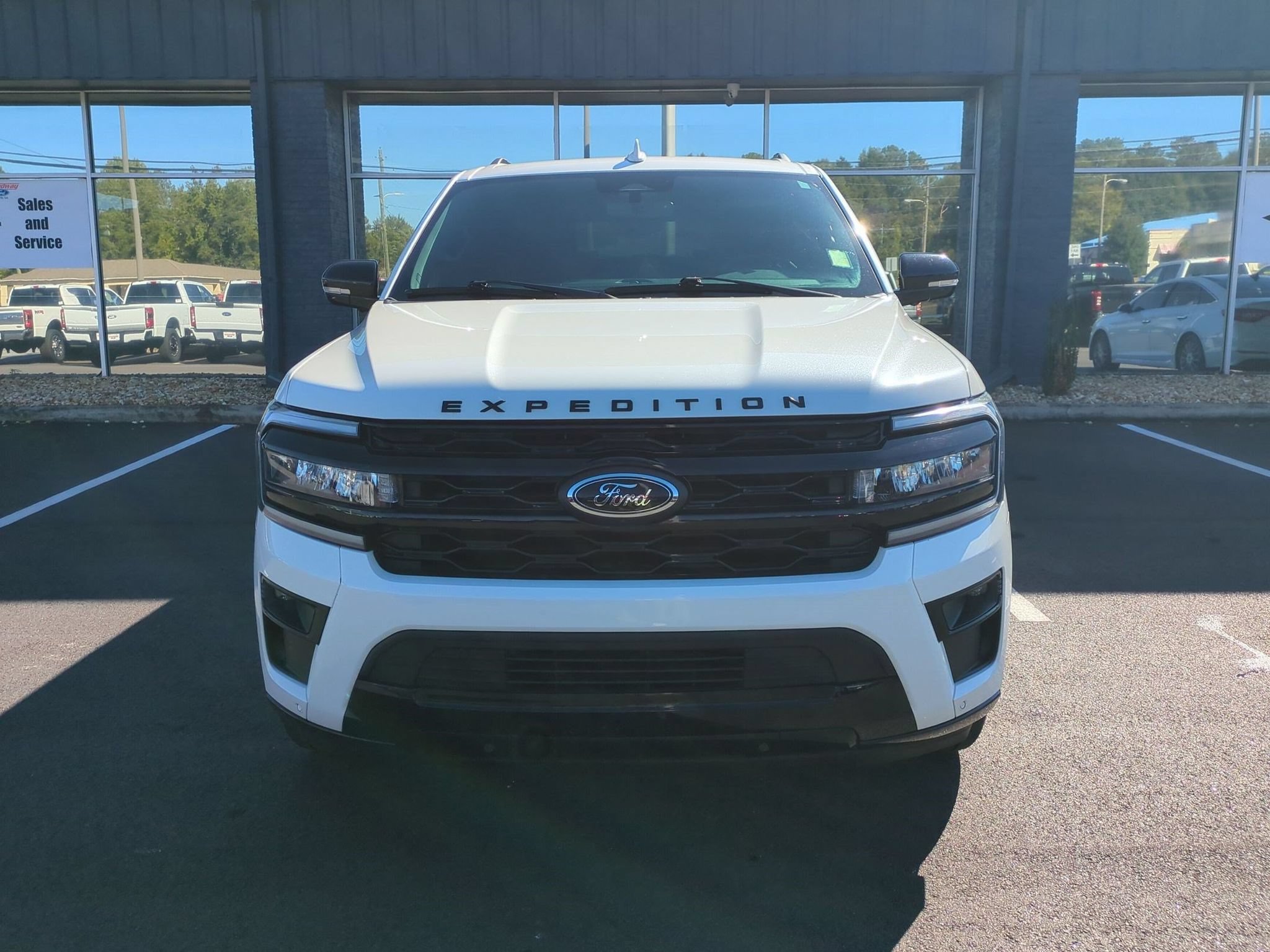 Certified 2024 Ford Expedition Max Limited RWD image 2
