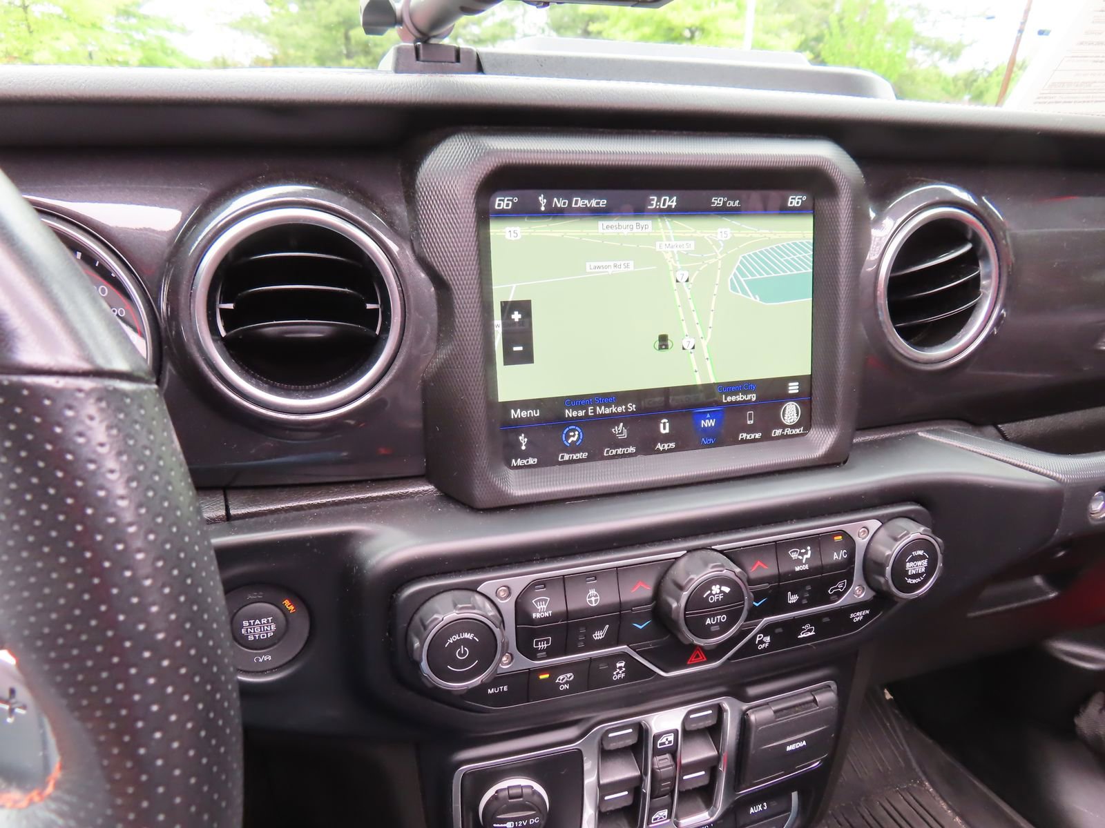 Used 2022 Jeep Wrangler Unlimited Rubicon w/ Trailer Tow Package AWD/4WD image 25