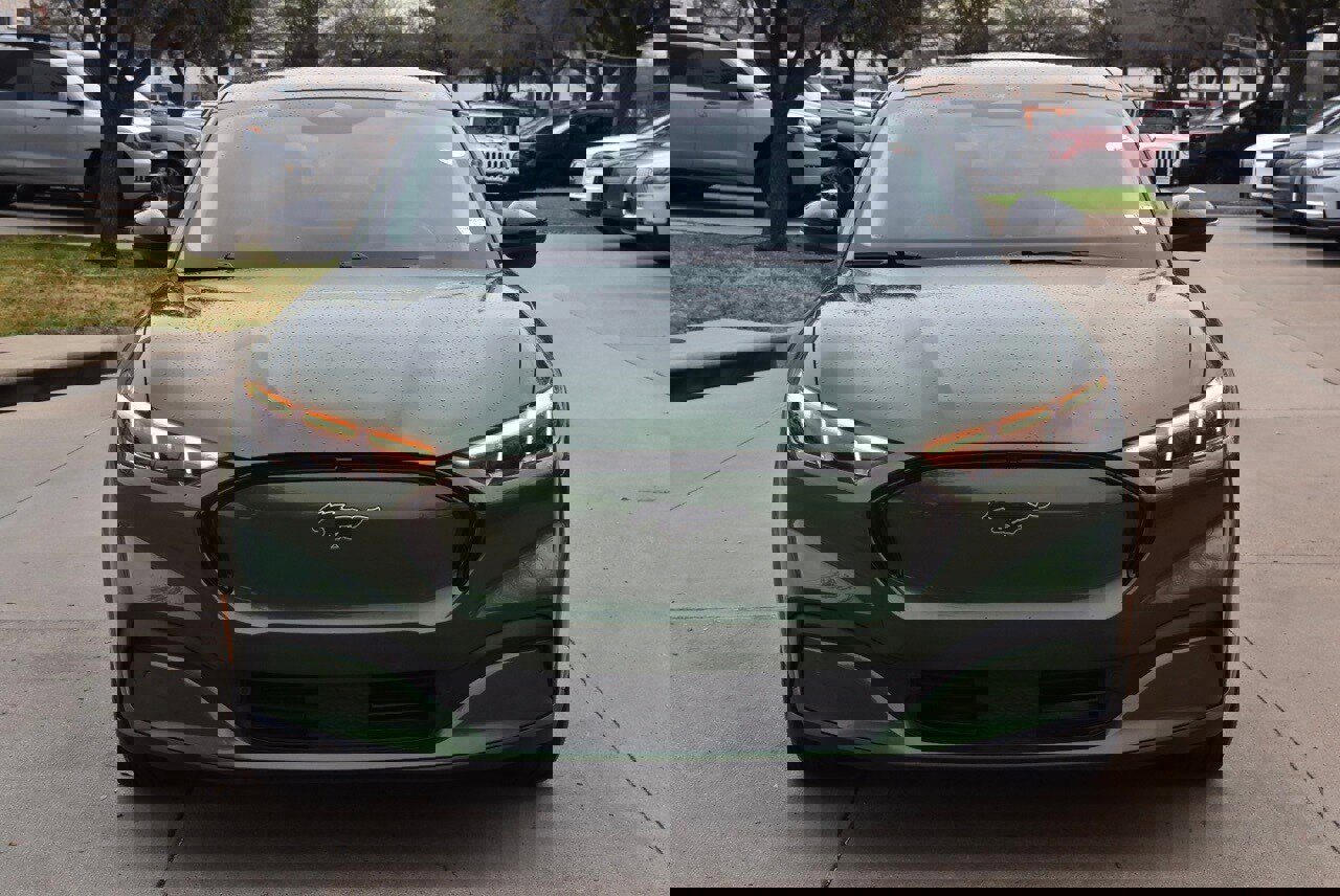 Certified 2025 Ford Mustang Mach-E Premium image 13