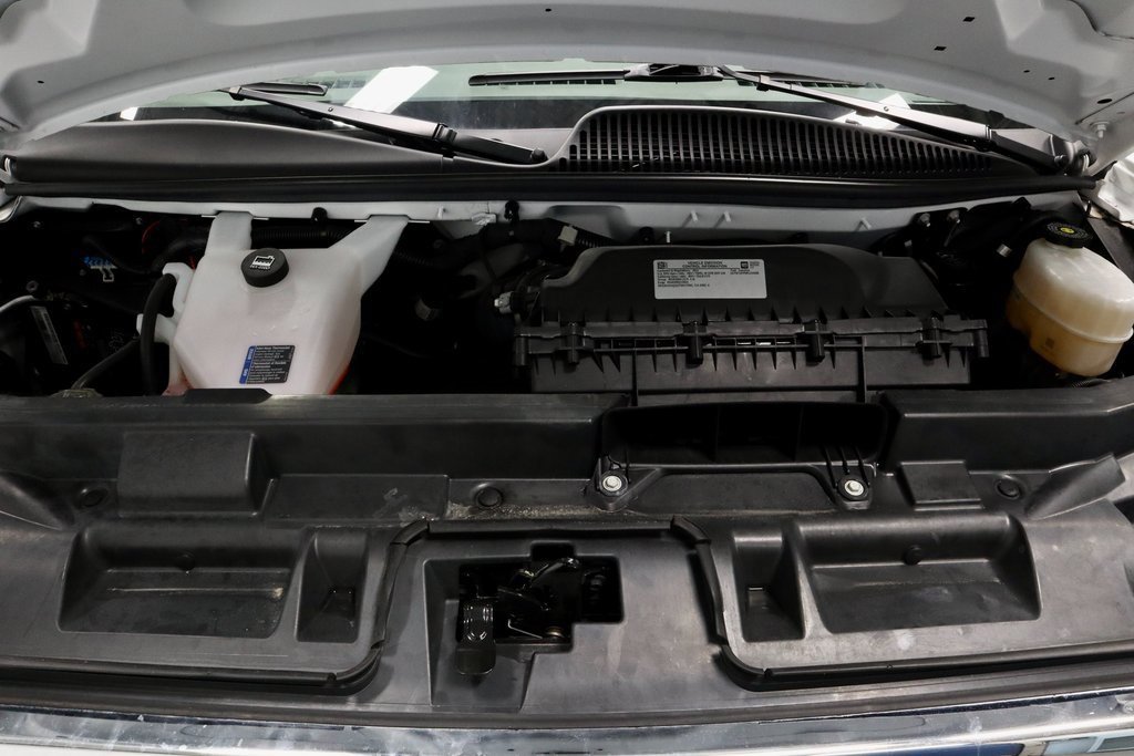 Used 2024 GMC Savana 2500 w/ Driver Convenience Package image 13