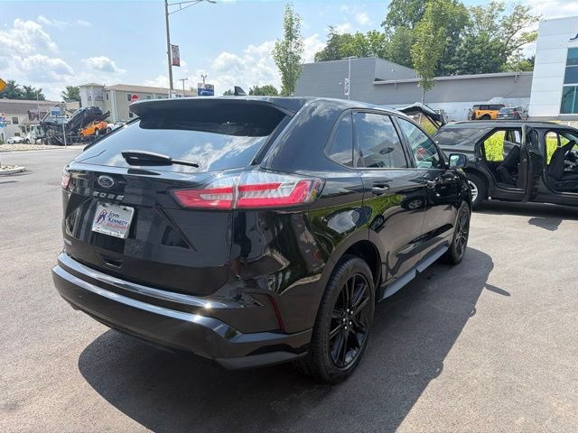 Certified 2024 Ford Edge ST-Line AWD/4WD image 6