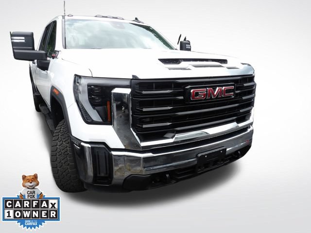 Used 2024 GMC Sierra 2500 Pro AWD/4WD image 2
