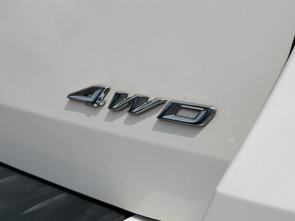 Certified 2022 Ford Explorer XLT w/ Equipment Group 202A AWD/4WD image 7