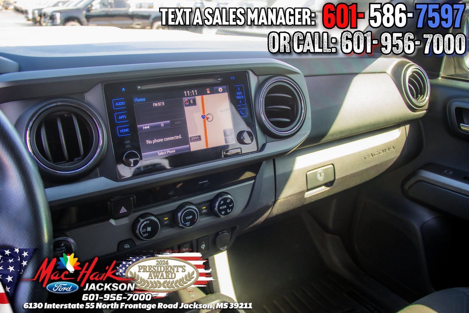 Used 2018 Toyota Tacoma TRD Sport w/ Technology Package image 12