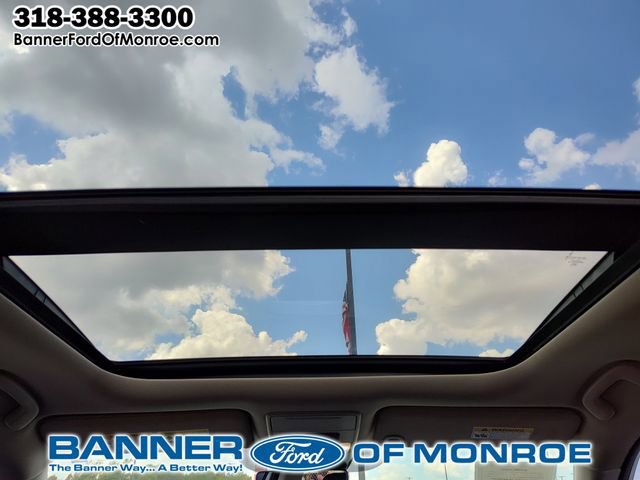 Used 2023 Honda Pilot Touring image 23