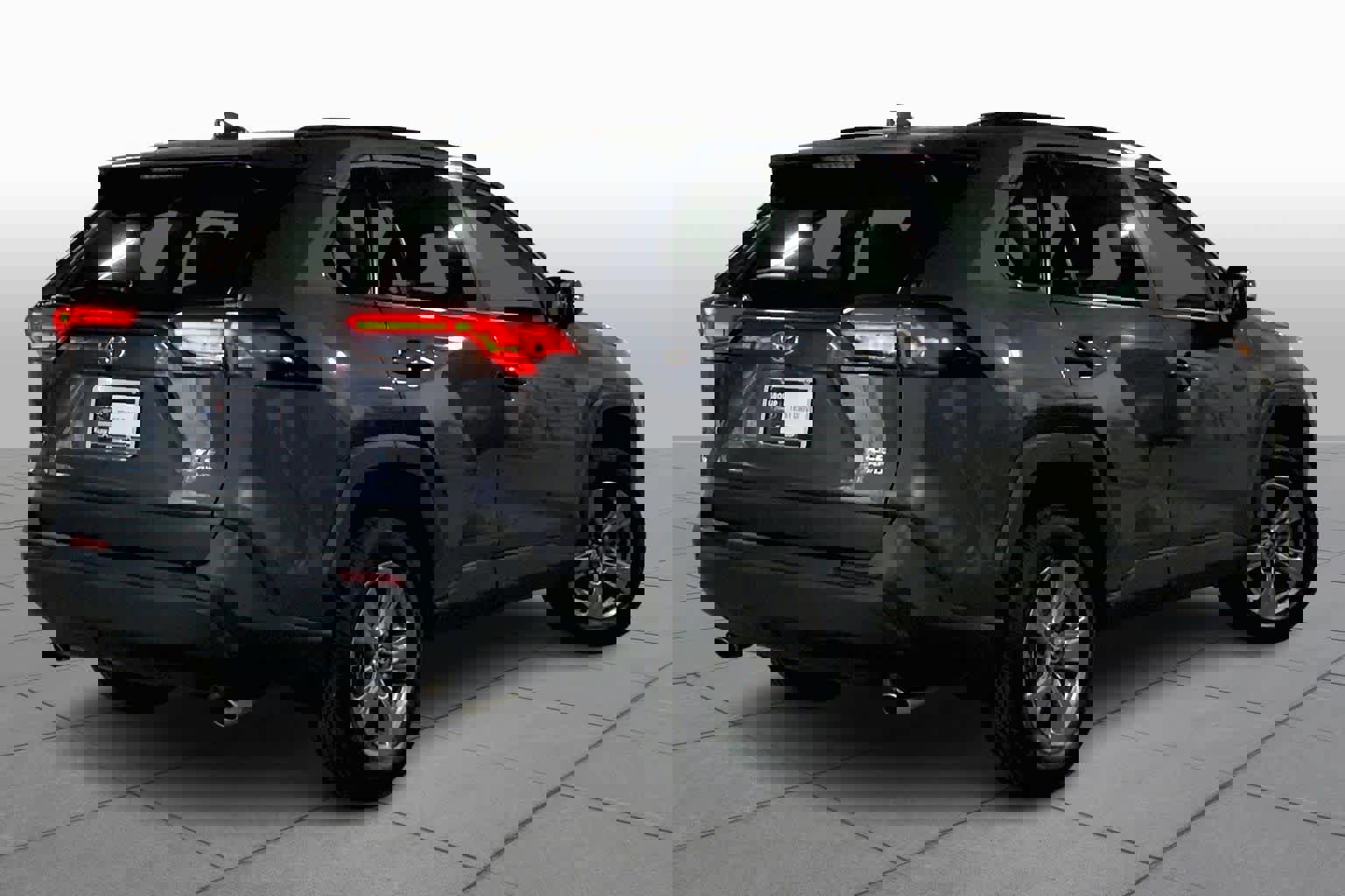 Used 2024 Toyota RAV4 XLE image 4