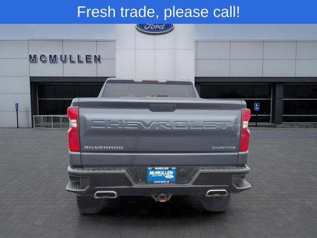 Used 2021 Chevrolet Silverado 1500 Custom Trail Boss AWD/4WD image 4