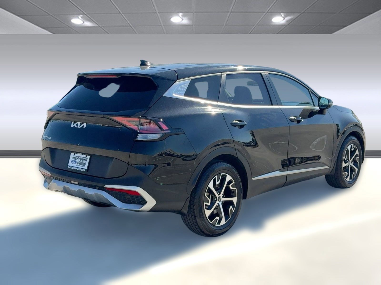 Used 2024 Kia Sportage EX image 3