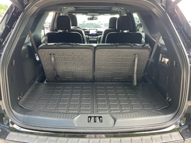 Certified 2022 Ford Explorer ST-Line w/ Class IV Trailer Tow Package AWD/4WD image 16