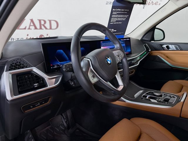 Used 2024 BMW X7 xDrive40i w/ Premium Package AWD/4WD image 11