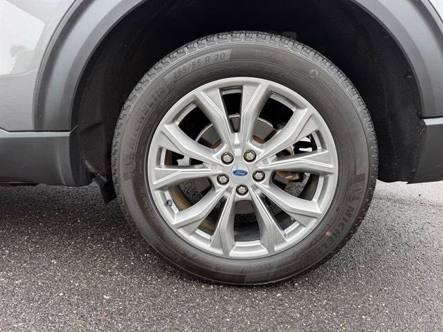 Certified 2023 Ford Explorer XLT w/ Equipment Group 202A AWD/4WD image 13