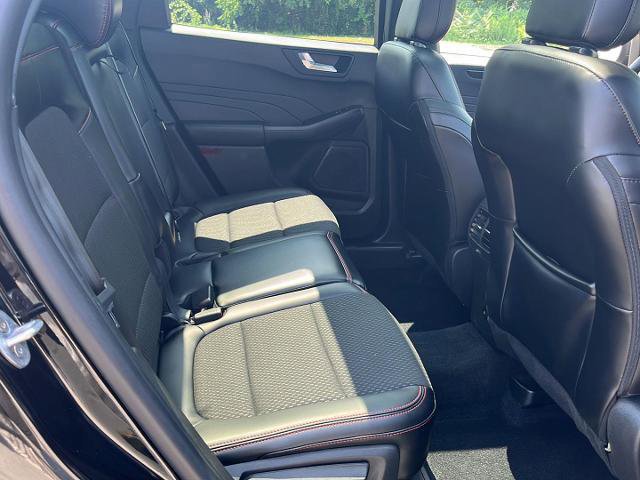 Certified 2024 Ford Escape ST-Line w/ Tech Pack #1 image 28