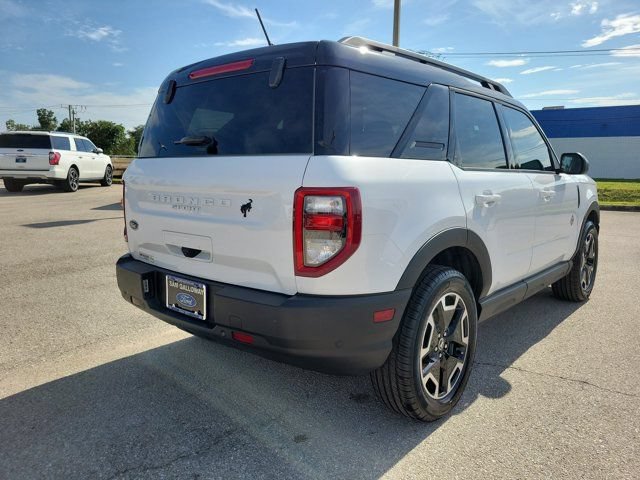 Certified 2024 Ford Bronco Sport Outer Banks w/ Tech Package AWD/4WD image 6