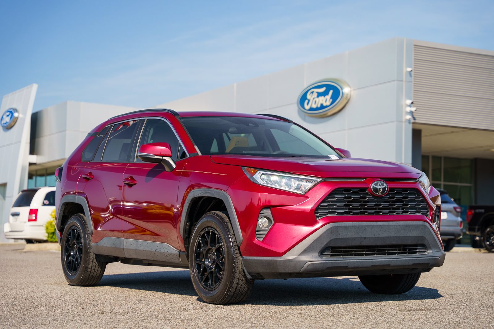 Used 2019 Toyota RAV4 XLE w/ Convenience Package