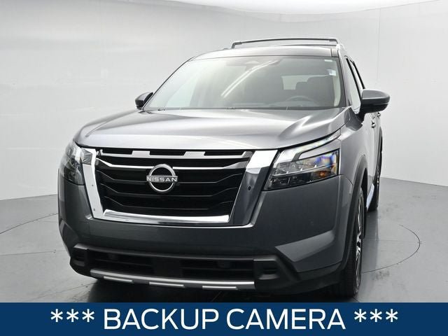 Used 2025 Nissan Pathfinder Platinum w/ Cargo Package AWD/4WD image 4