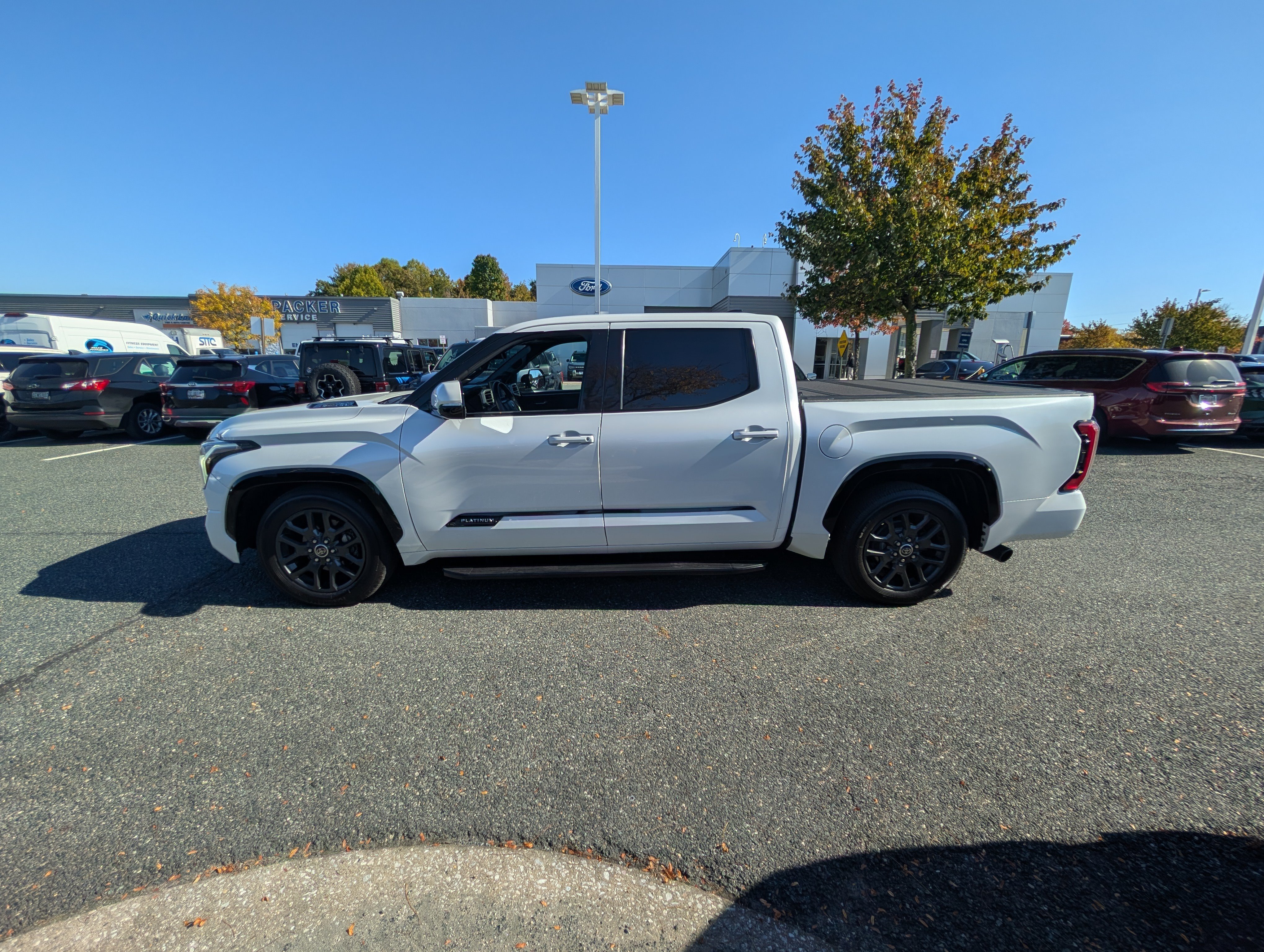 Used 2023 Toyota Tundra Platinum AWD/4WD image 7