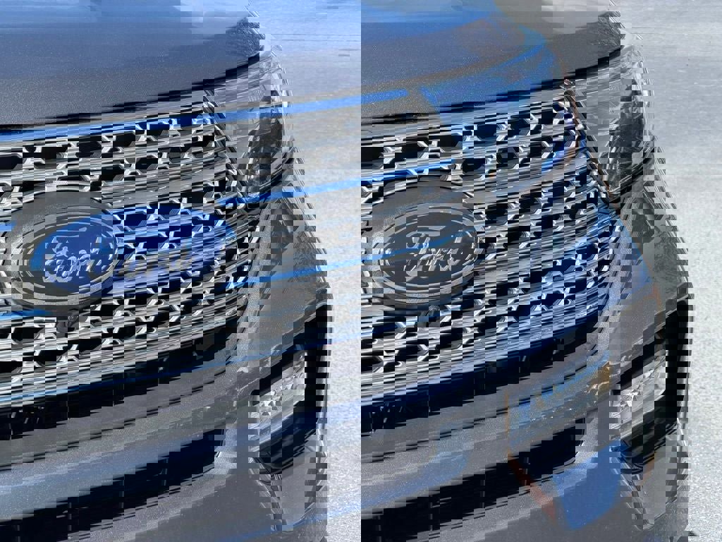 Certified 2023 Ford Explorer Limited image 17