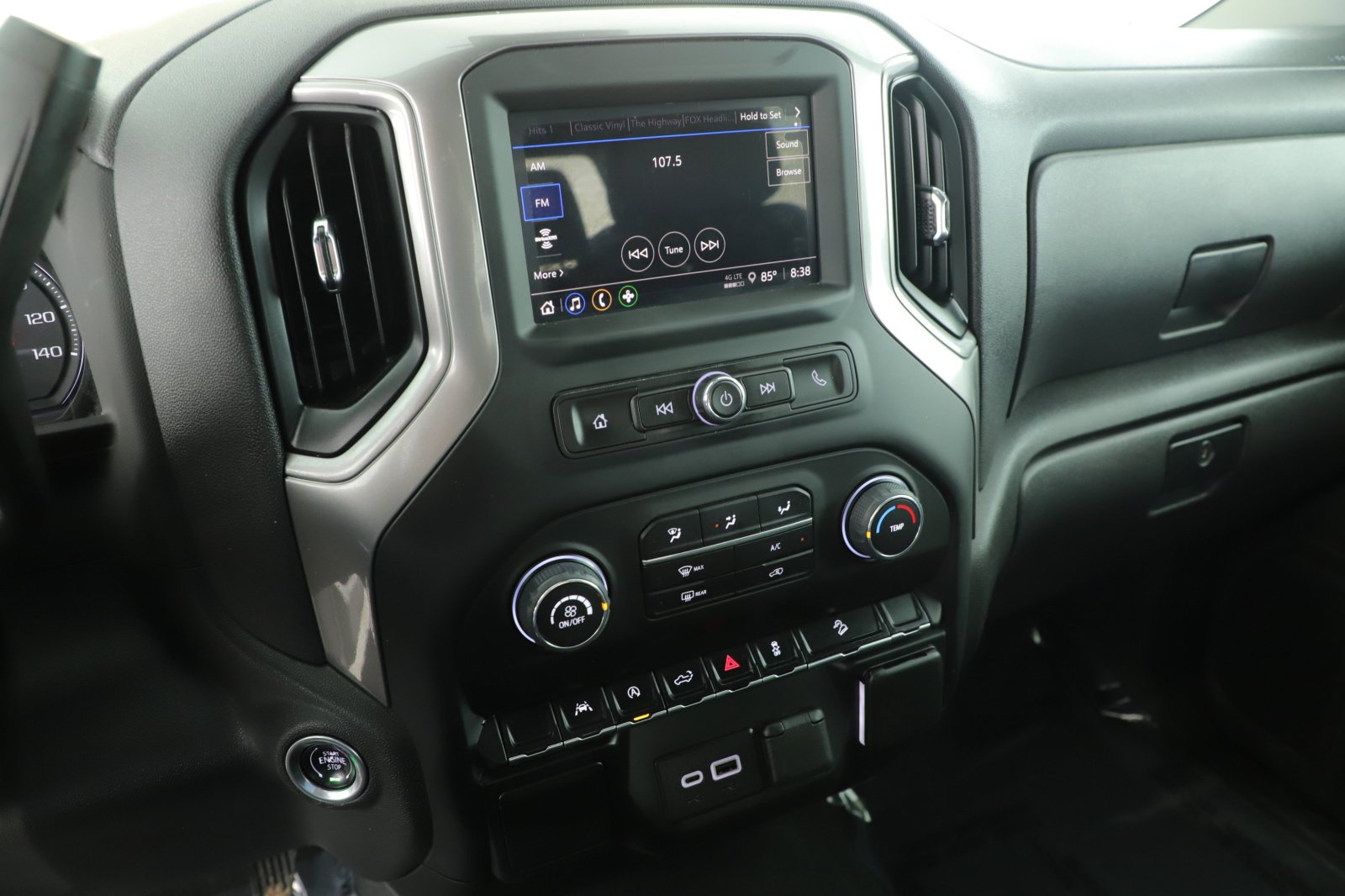 Used 2024 Chevrolet Silverado 1500 Custom Trail Boss w/ LPO, Dark Essentials Package AWD/4WD image 13