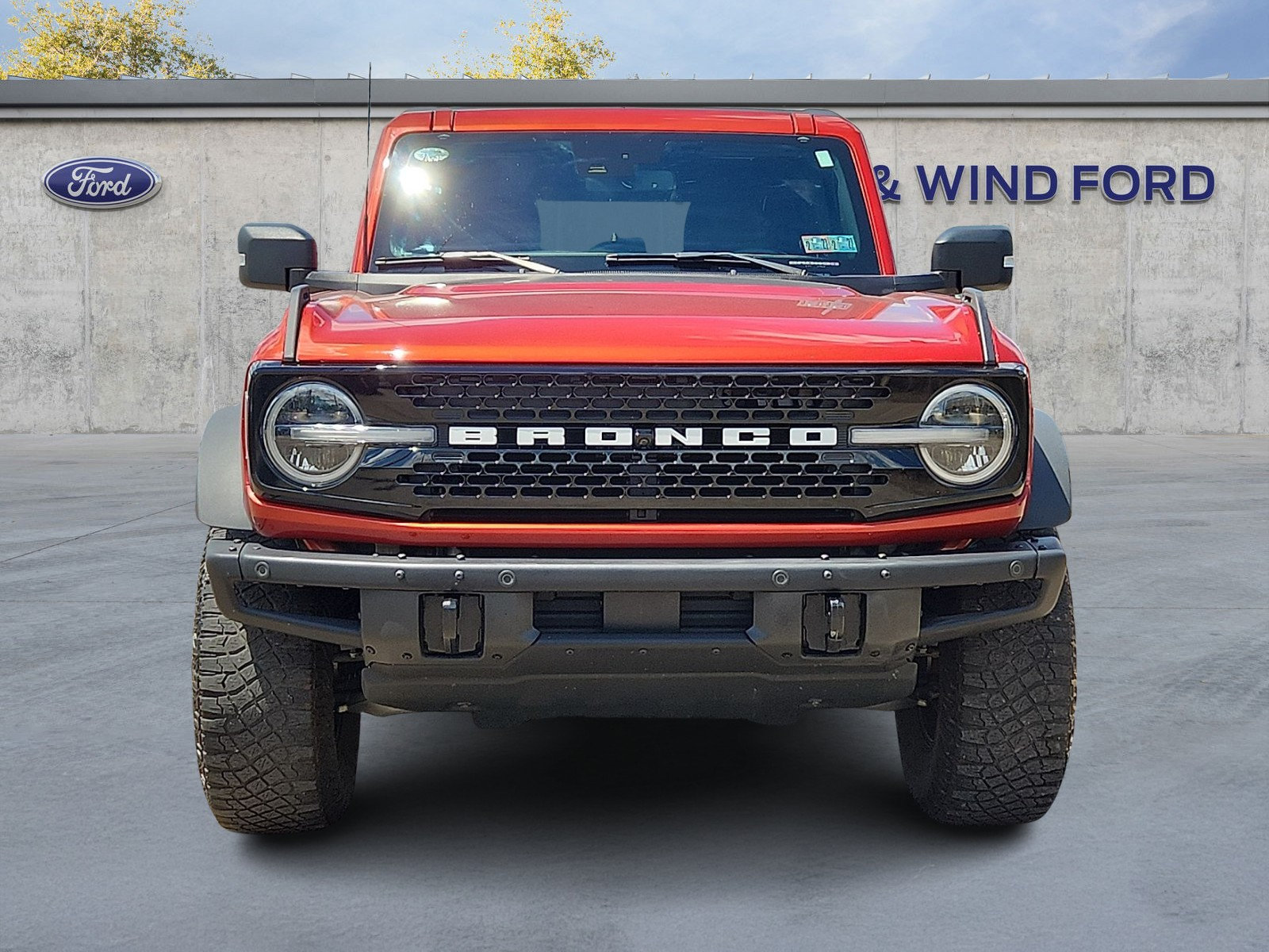 Certified 2024 Ford Bronco Wildtrak AWD/4WD image 2