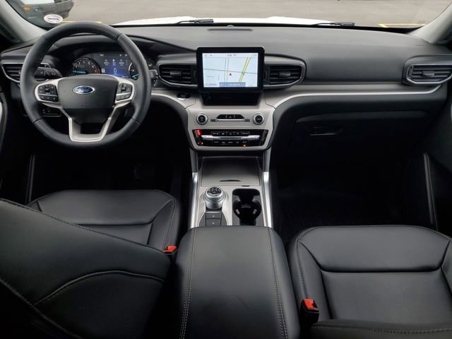 Certified 2024 Ford Explorer XLT w/ Equipment Group 202A image 28