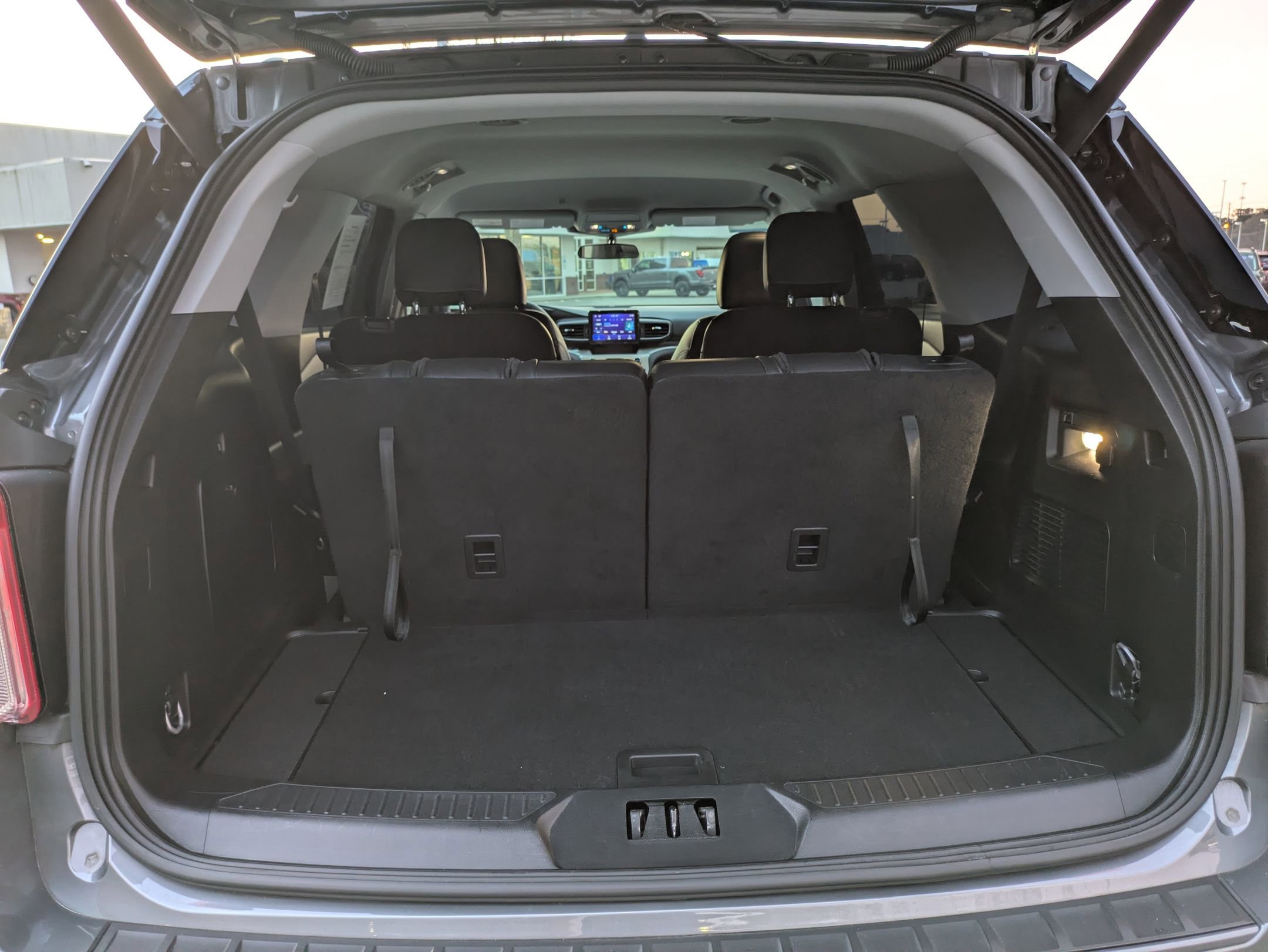 Certified 2024 Ford Explorer XLT w/ Equipment Group 202A image 30