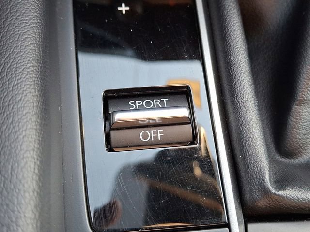 Used 2022 MAZDA MAZDA3 s image 24