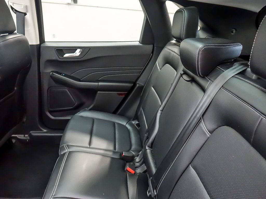Certified 2022 Ford Escape SEL AWD/4WD image 13