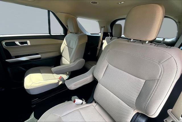 Certified 2023 Ford Explorer XLT RWD image 26