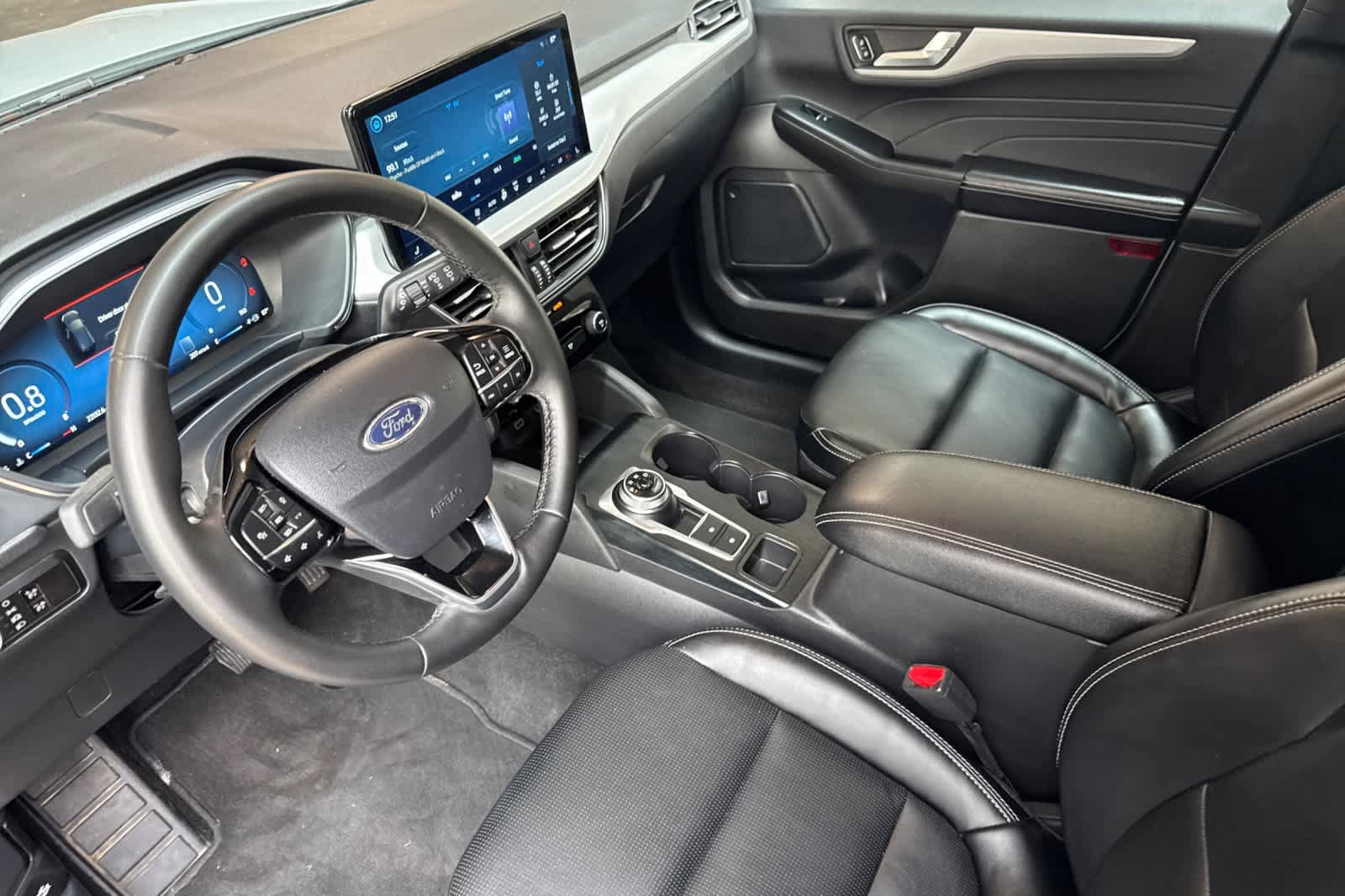Certified 2025 Ford Escape Platinum AWD/4WD image 11