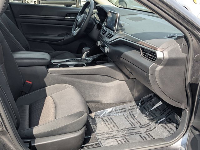 Used 2024 Nissan Altima 2.5 SV FWD image 28