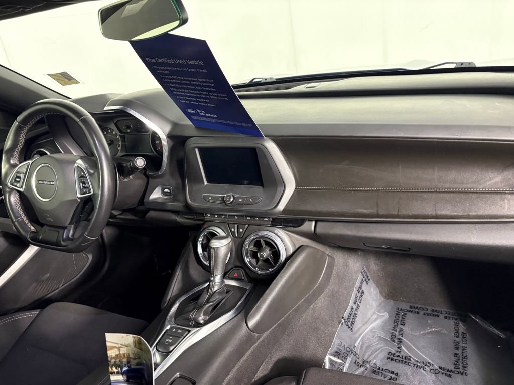 Used 2021 Chevrolet Camaro LT image 32