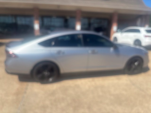 Used 2023 Honda Accord Sport image 6