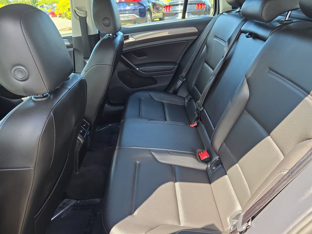 Used 2019 Volkswagen Golf Alltrack S AWD/4WD image 9