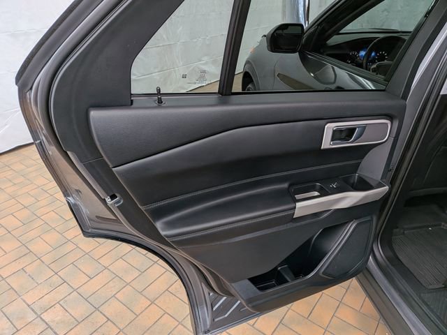 Certified 2021 Ford Explorer XLT w/ Equipment Group 202A image 20