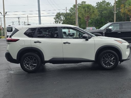 Used 2023 Nissan Rogue S FWD image 8