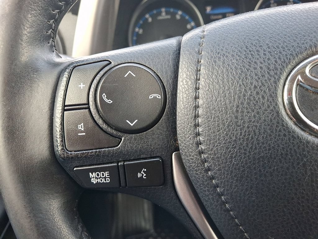 Used 2018 Toyota RAV4 XLE w/ Plus Extra Value Package AWD/4WD image 21
