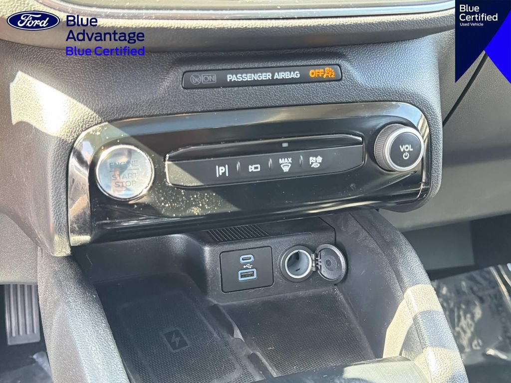 Certified 2023 Ford Escape Platinum w/ Premium Technology Package AWD/4WD image 26