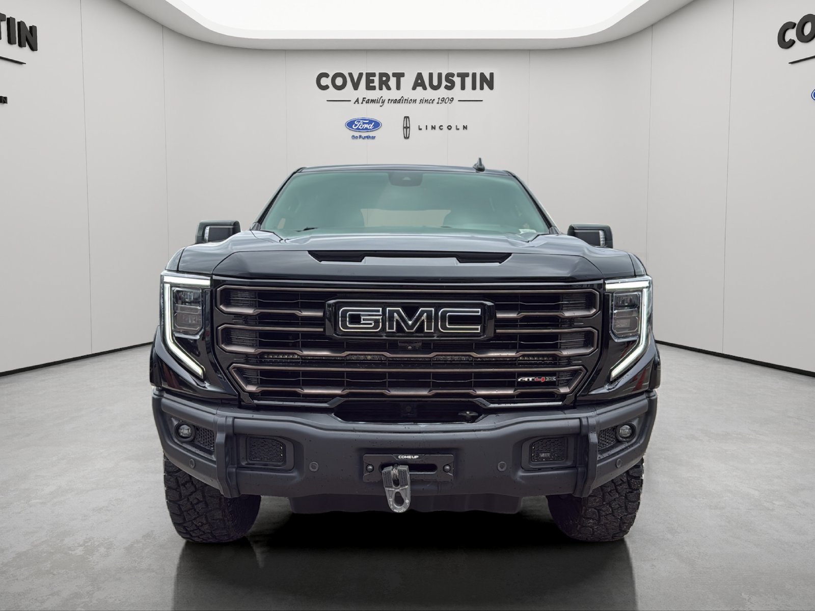 Used 2024 GMC Sierra 1500 AT4X AWD/4WD image 8