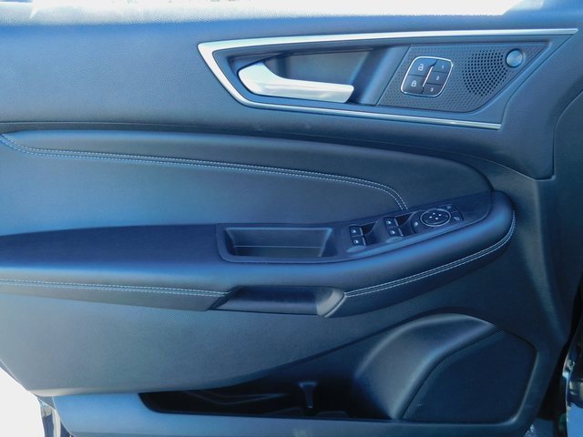 Certified 2022 Ford Edge Titanium image 24